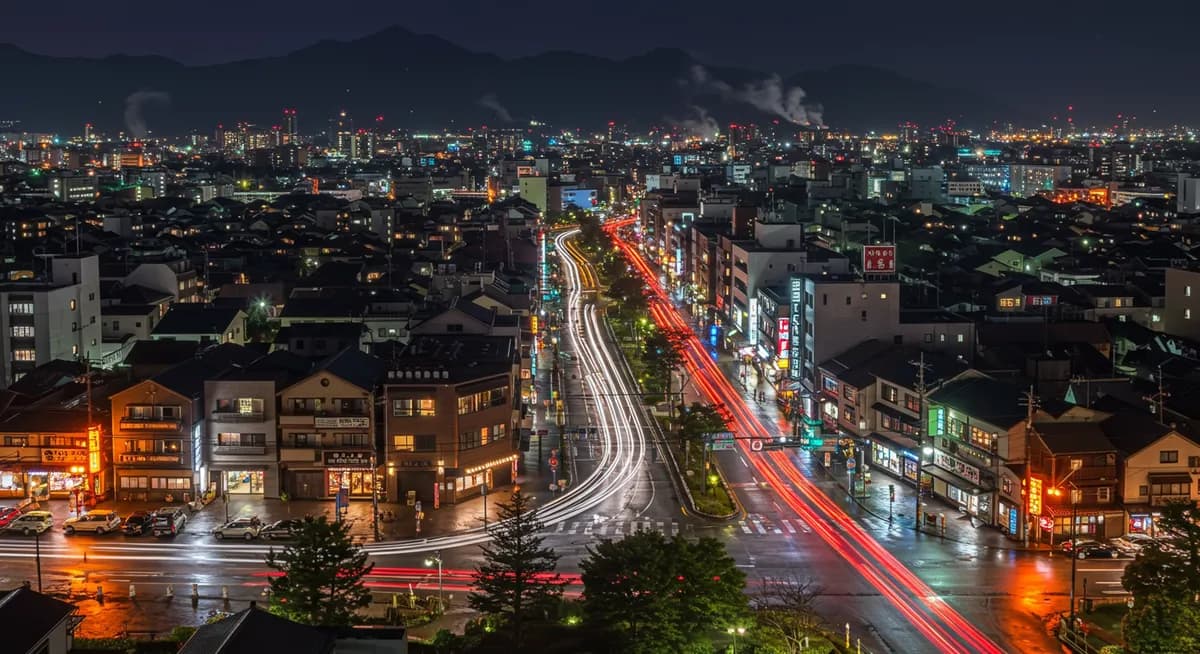 Beppu Nightlife 2026: 8 Best Bars, Izakayas & Onsen Spots