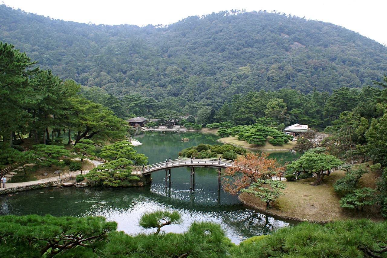 Best Time to Visit Takamatsu: 2026 Season Guide