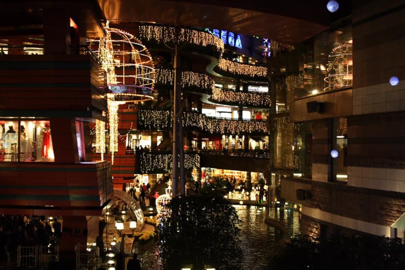 Canal City Hakata Visitor Guide Travel Guide