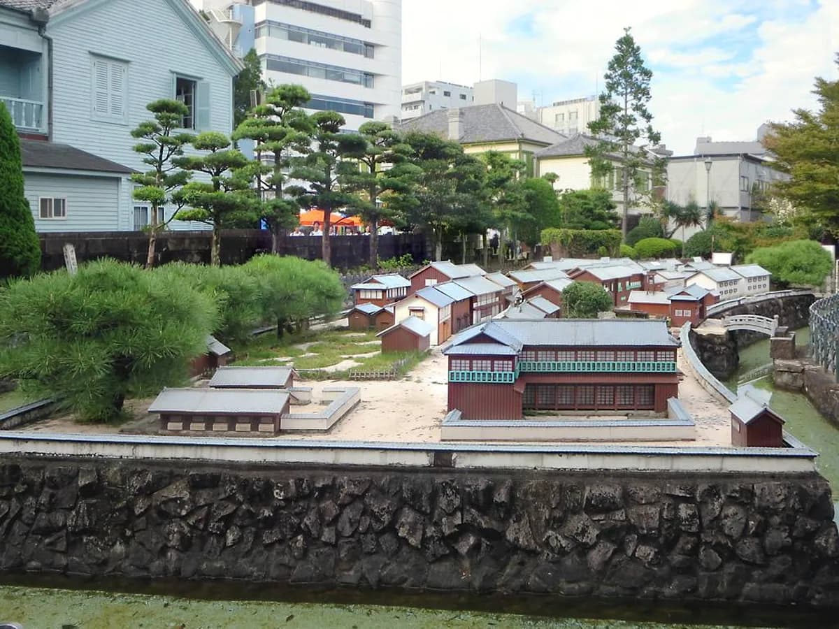 Dejima Visitor Guide Travel Guide