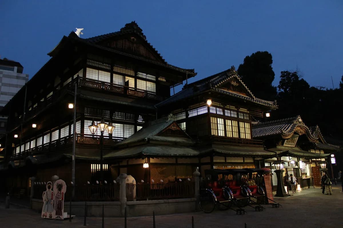 Dōgo Onsen Honkan Visitor Guide: 10 Essential Tips & Sights