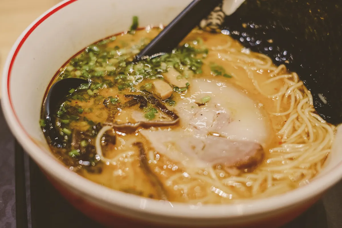 Fukuoka Tonkotsu Ramen Tour Guide: 8 Essential Sections