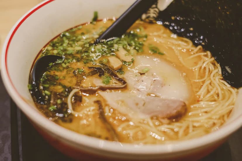 Fukuoka Tonkotsu Ramen Tour Guide: 8 Essential Sections