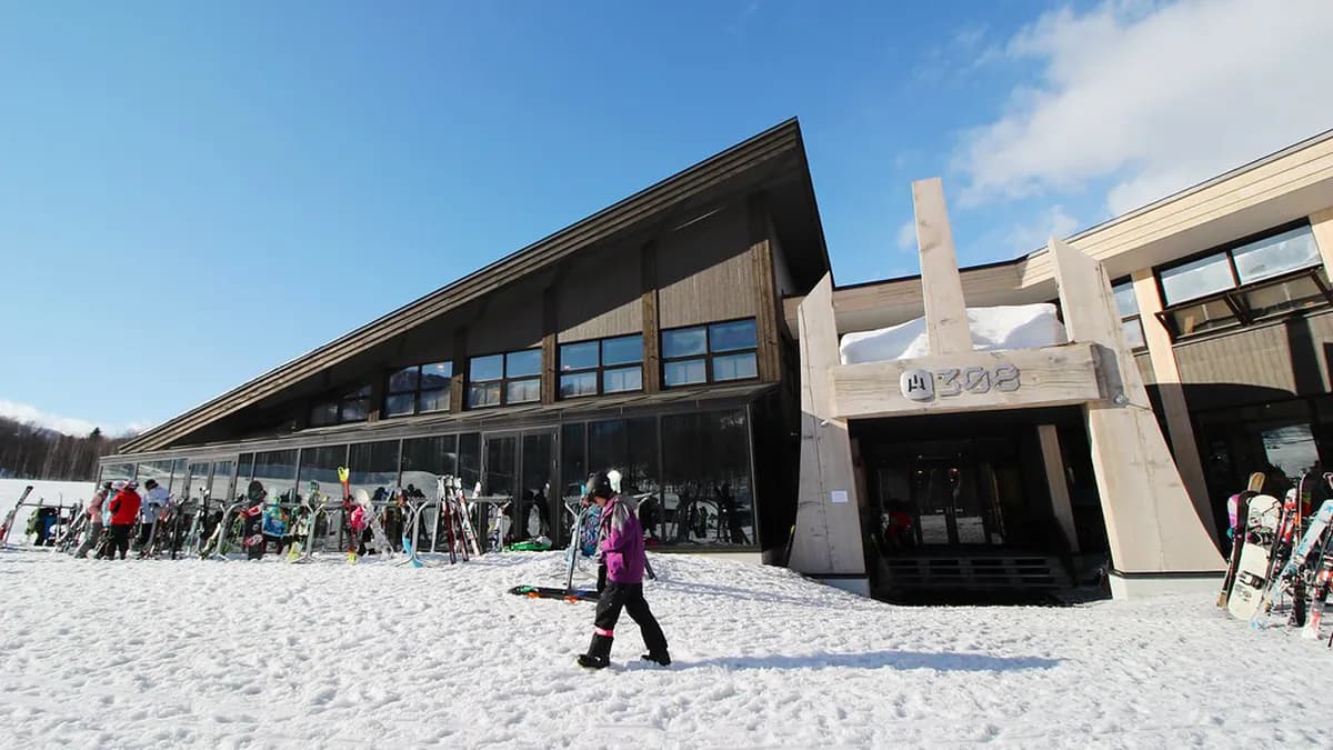 Niseko Hanazono Visitor Guide Travel Guide