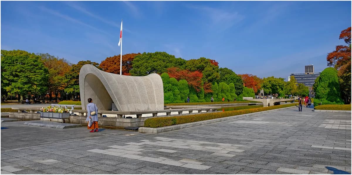 Hiroshima Peace Memorial Museum Visitor Guide Travel Guide