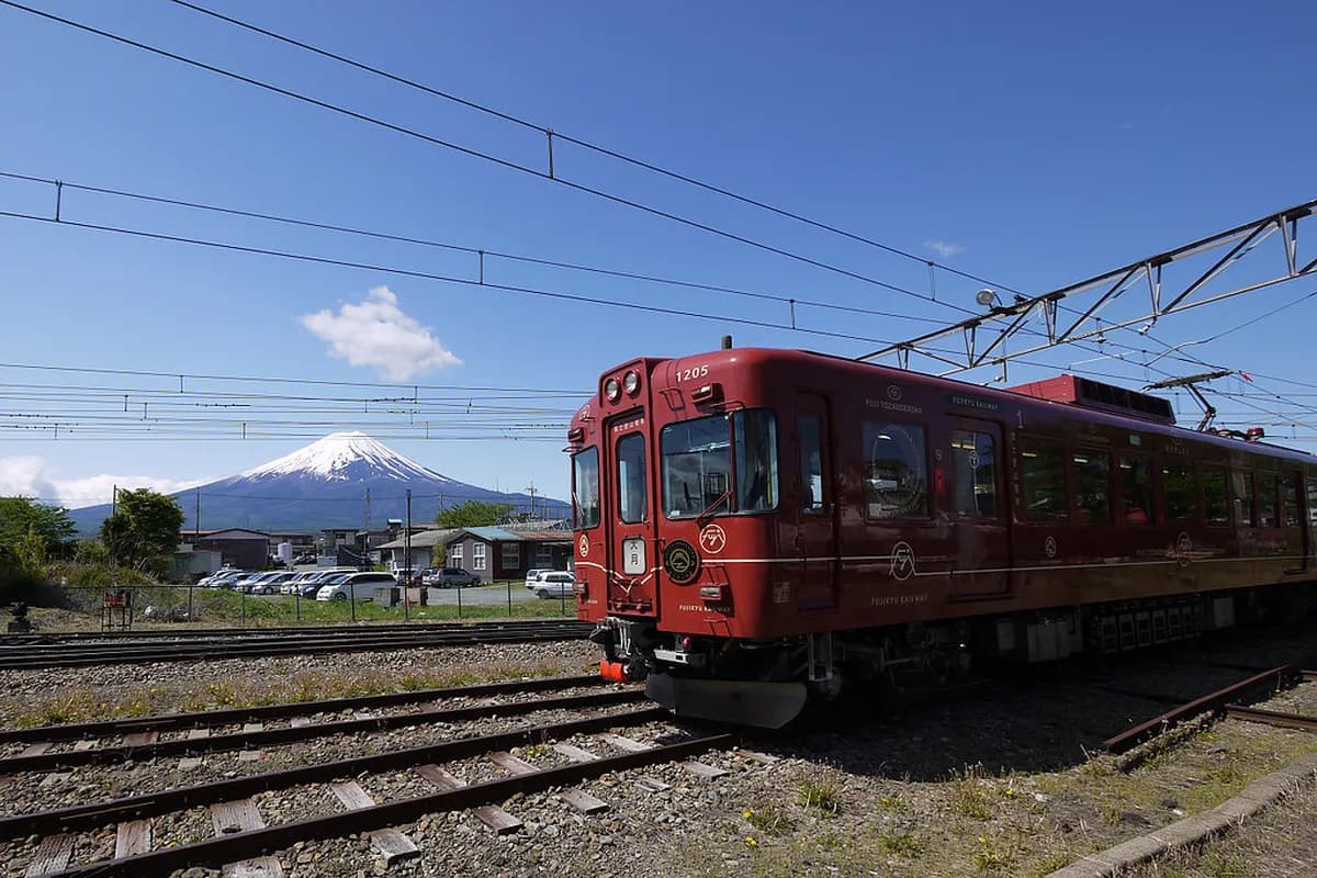 How to Get to Kawaguchiko from Tokyo: Your Ultimate Transport Guide