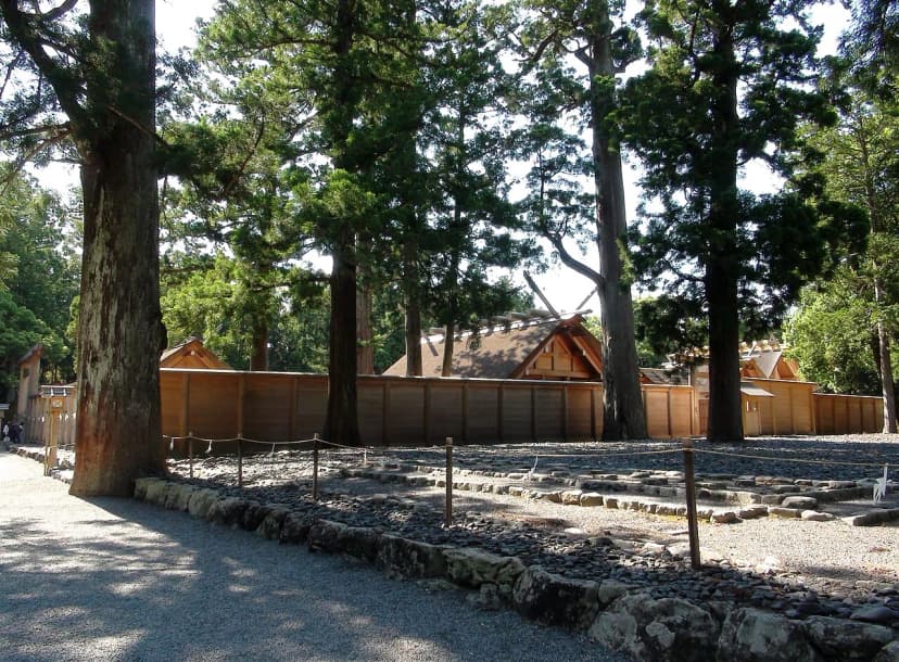 Ise Grand Shrine Geku Visitor Guide: Outer Shrine, Toyouke & Essential Tips (2026)