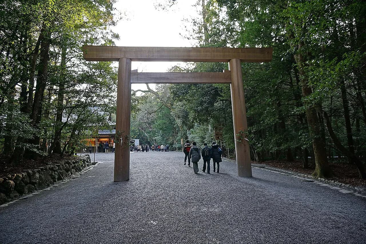 Ise Grand Shrine Guide: Visiting Naiku & Geku (2026)