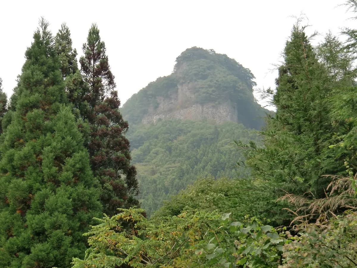 Kabutoiwa Observatory Visitor Guide: Aso Scenic Overlook & Stargazing