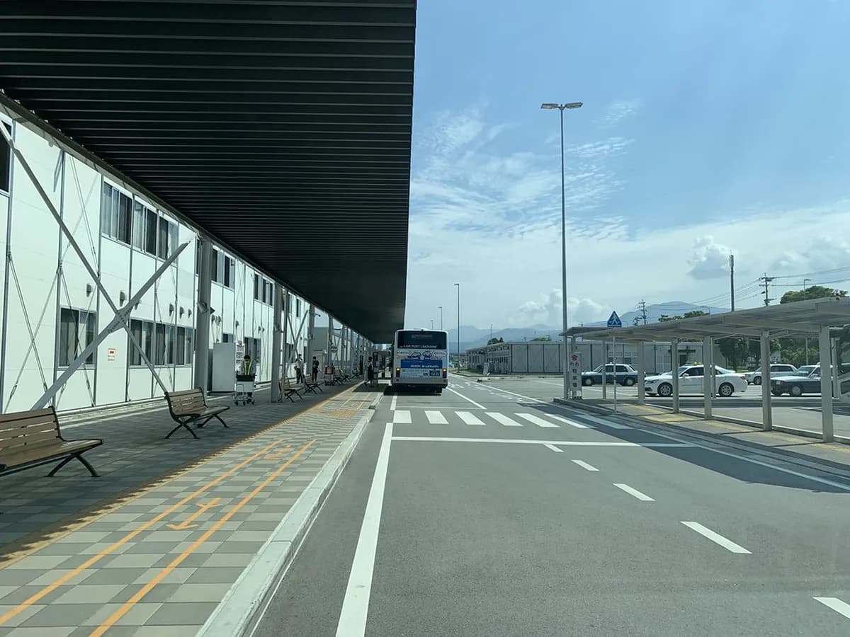 Kumamoto Airport (KMJ) Guide: 10 Essential Sections