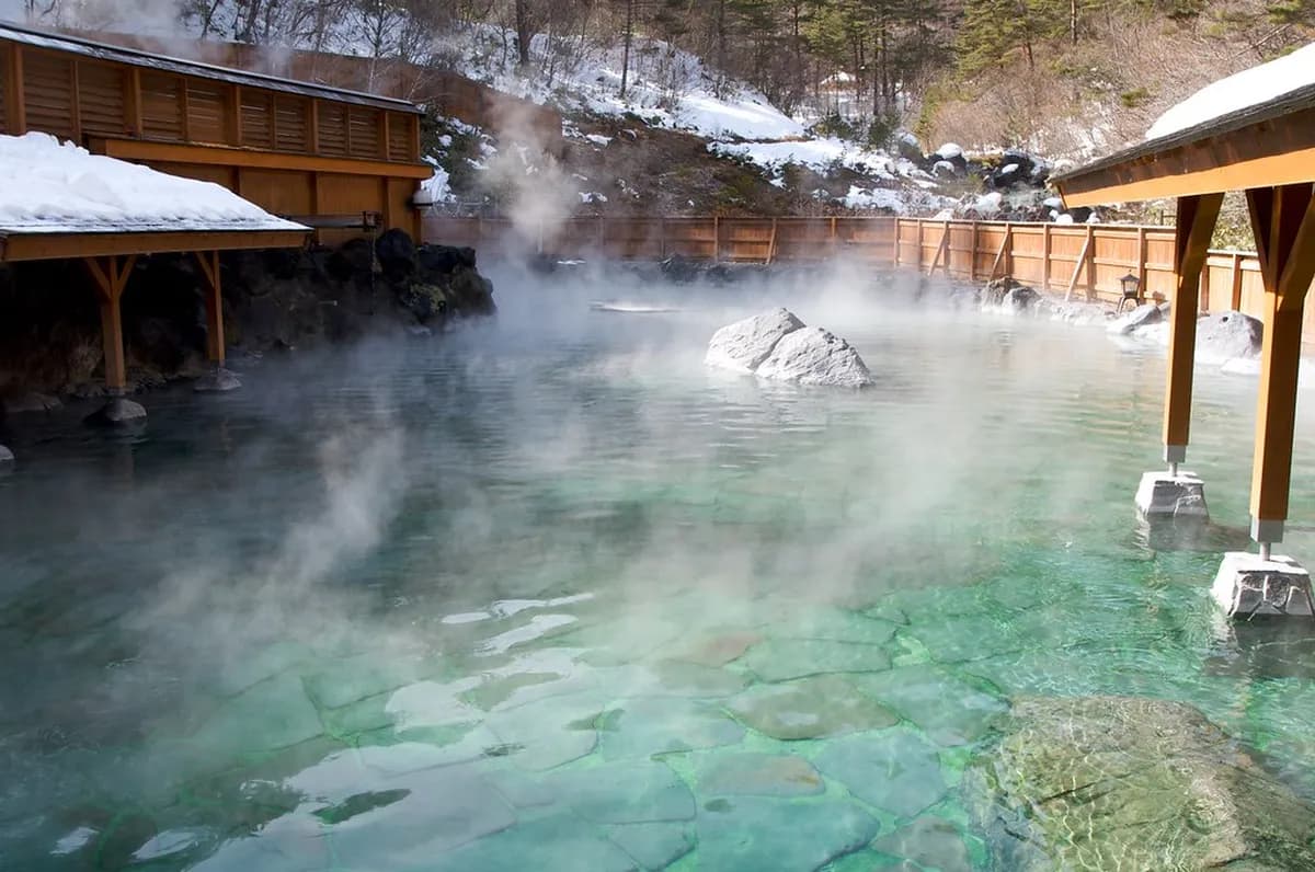 Kusatsu Onsen Public Baths Travel Guide