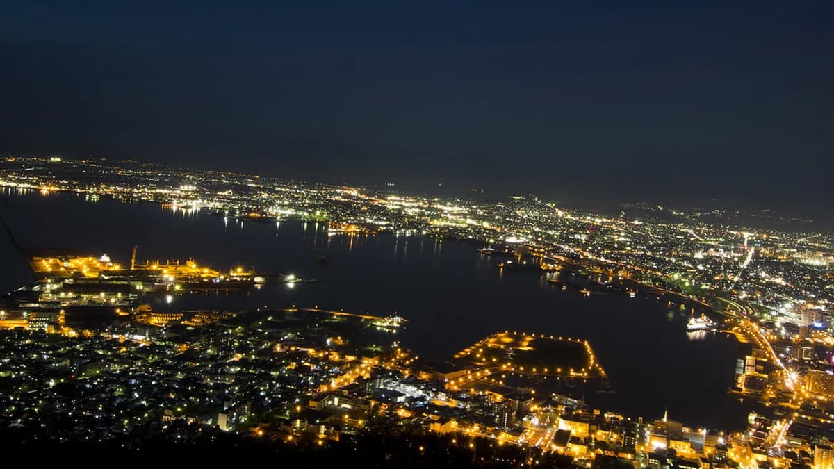 8 Essential Tips for the Mount Hakodate Night View