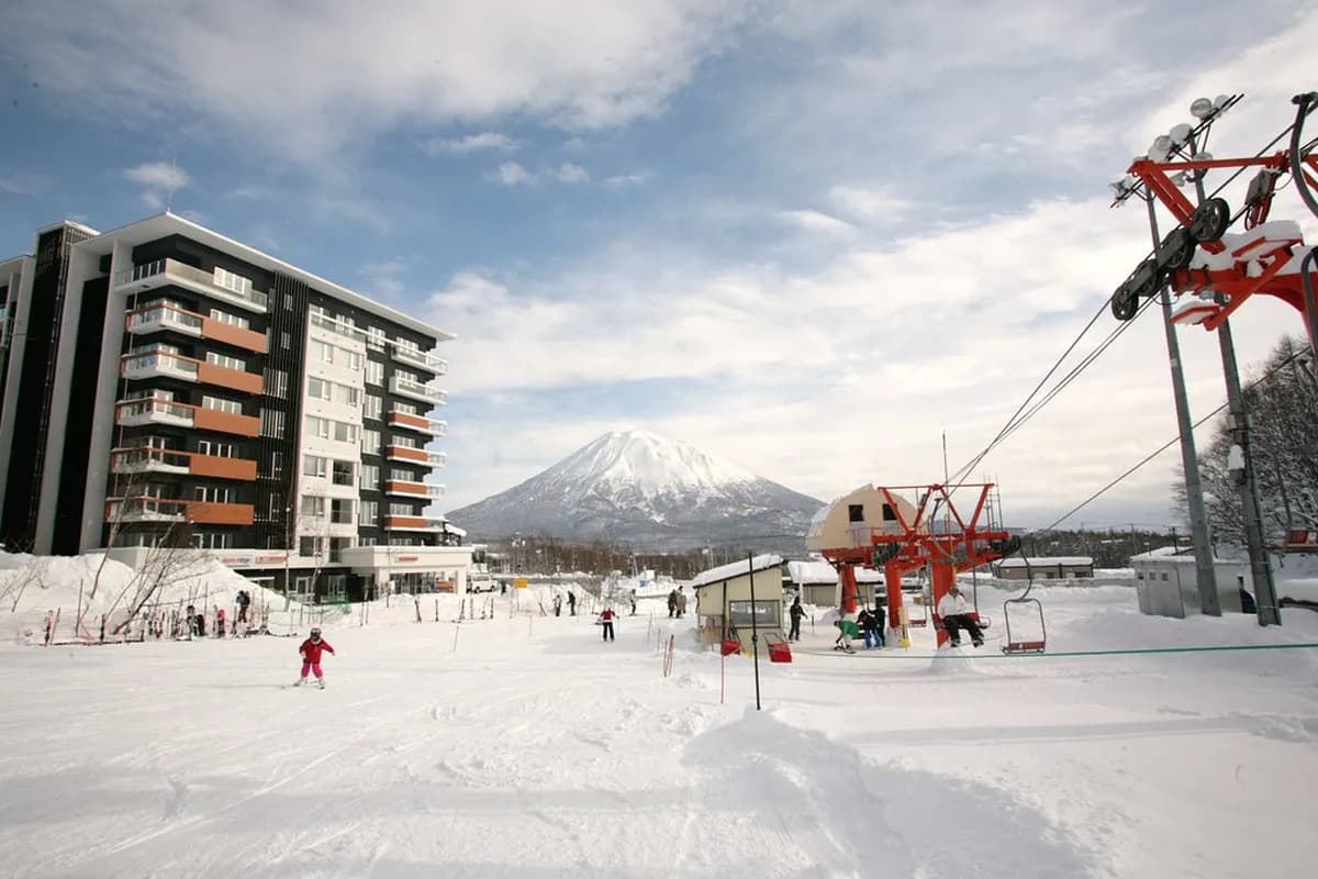 Niseko Accommodation Guide: 10 Best Areas and Planning Tips
