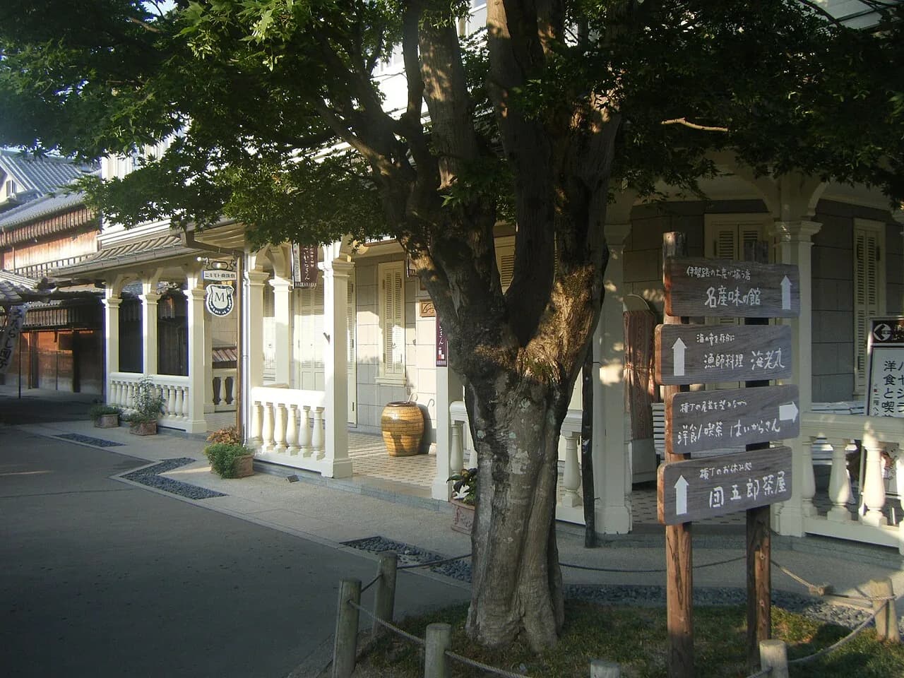 Okage Yokocho Visitor Guide: Edo & Meiji Street Life Near Ise's Inner Shrine (2026)