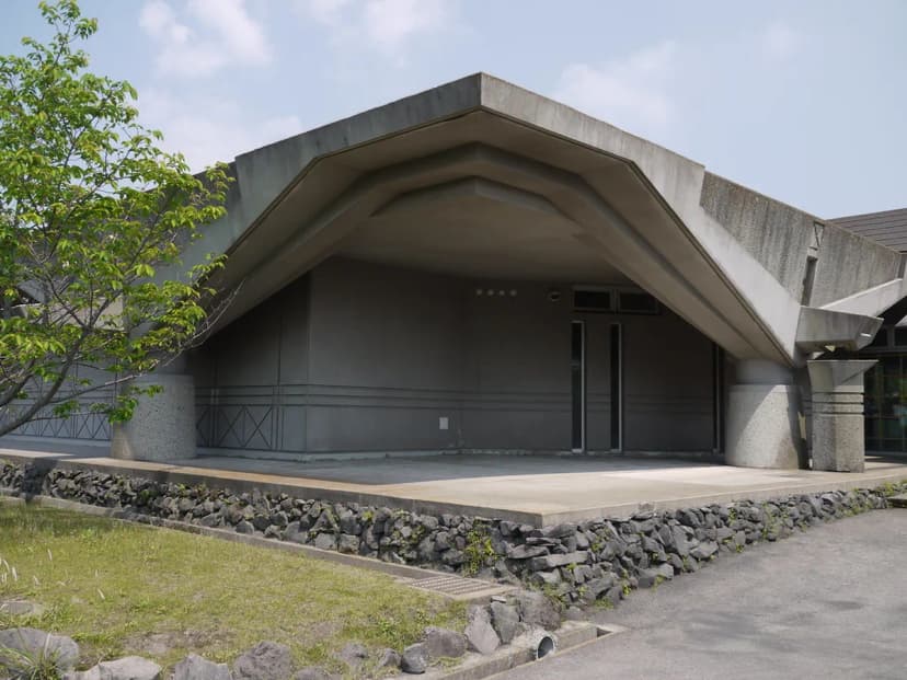 Sakurajima Visitor Guide: 8 Essential Tips & Attractions