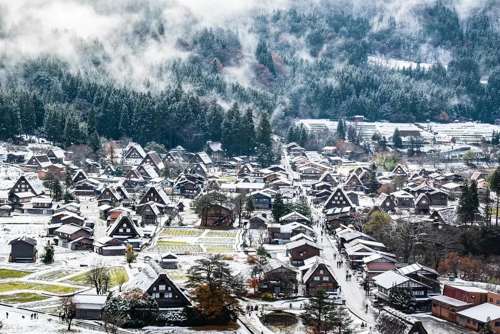 Shirakawa-go Itinerary: The Complete Guide to Day Trips