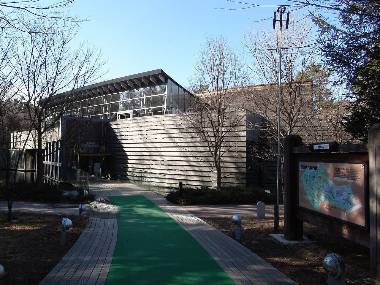 Sogi-sui Spring Gujo Hachiman Travel Guide
