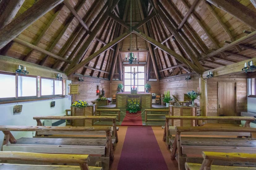 St. Paul's Catholic Church Visitor Guide: Planning Your Visit & What to See
