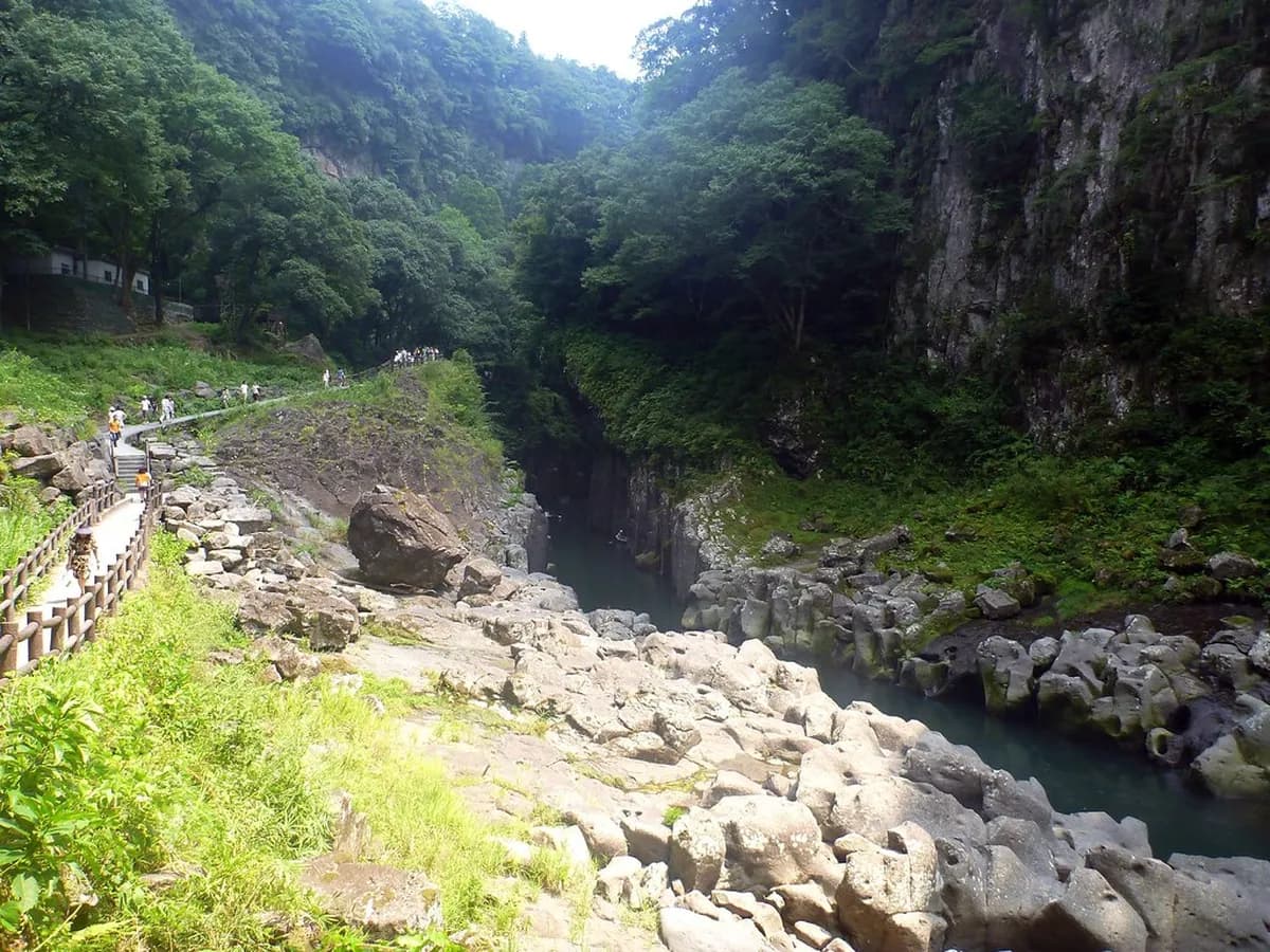 Takachiho Gorge Visitor Guide: Plan Your Perfect Day Trip