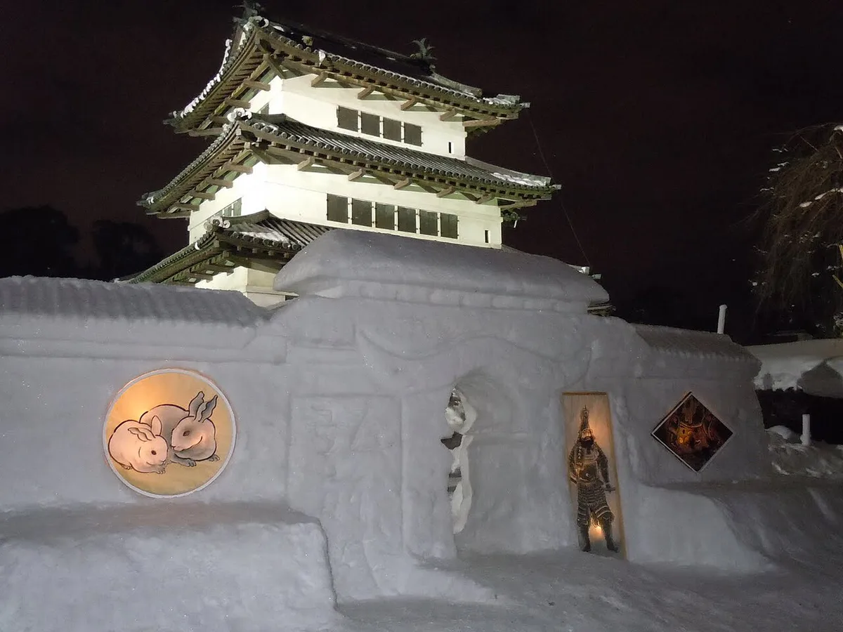 Hirosaki Snow Festival - panoramio — 2