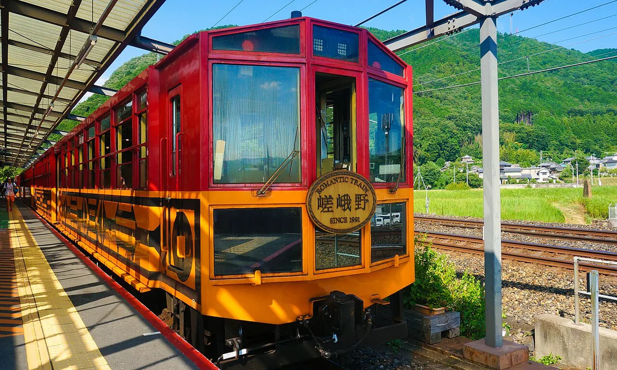Sagano Romantic Train — 2