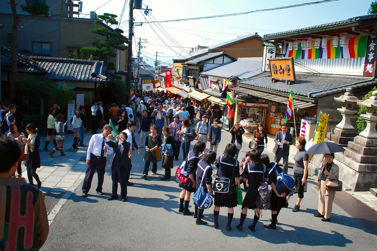 Planning by Neighbourhood: Where Each Pick Sits in Tokyo