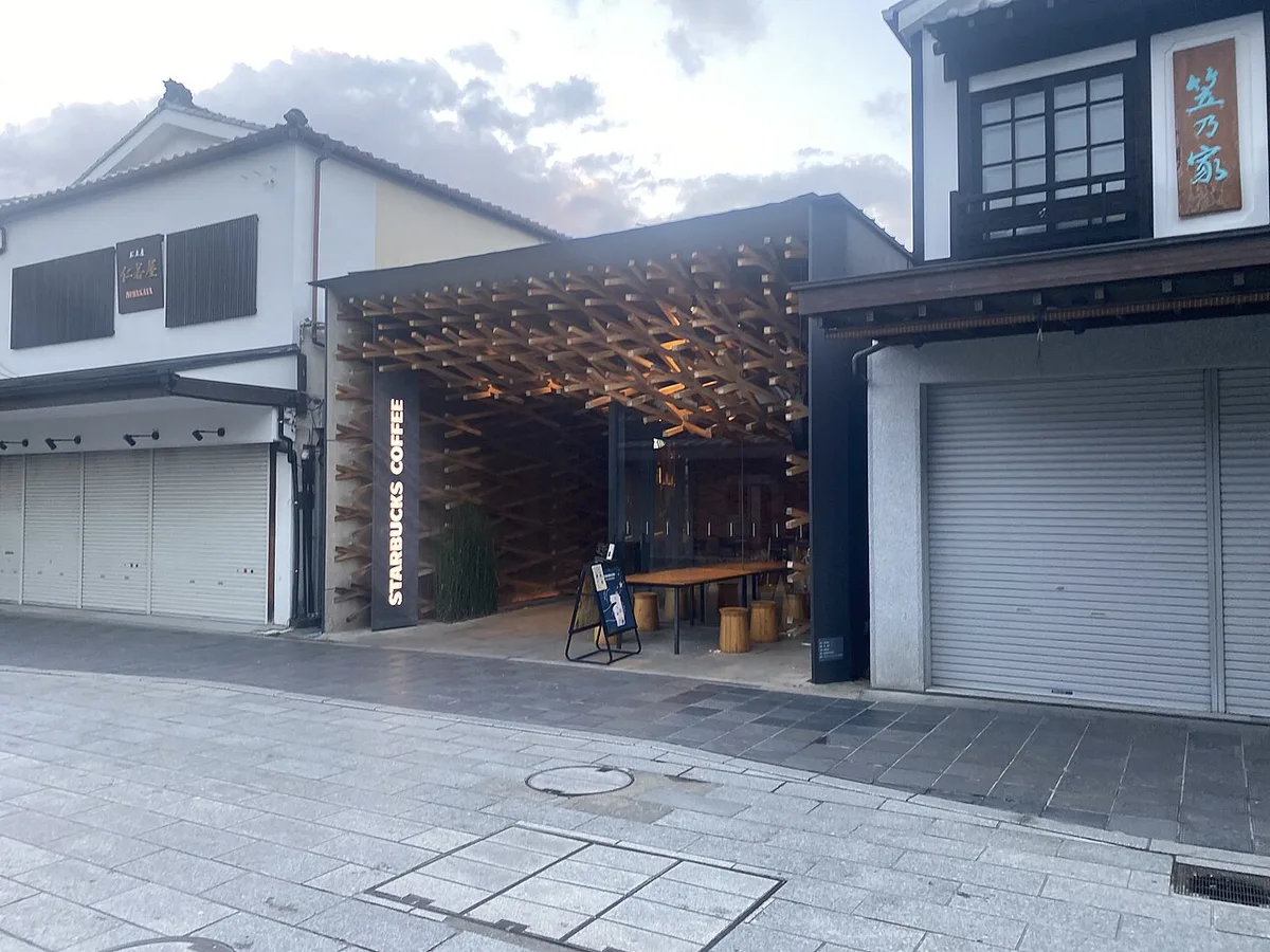 Food stalls along Dazaifu's Omotesando approach to Tenmangu Shrine, Japan — 2