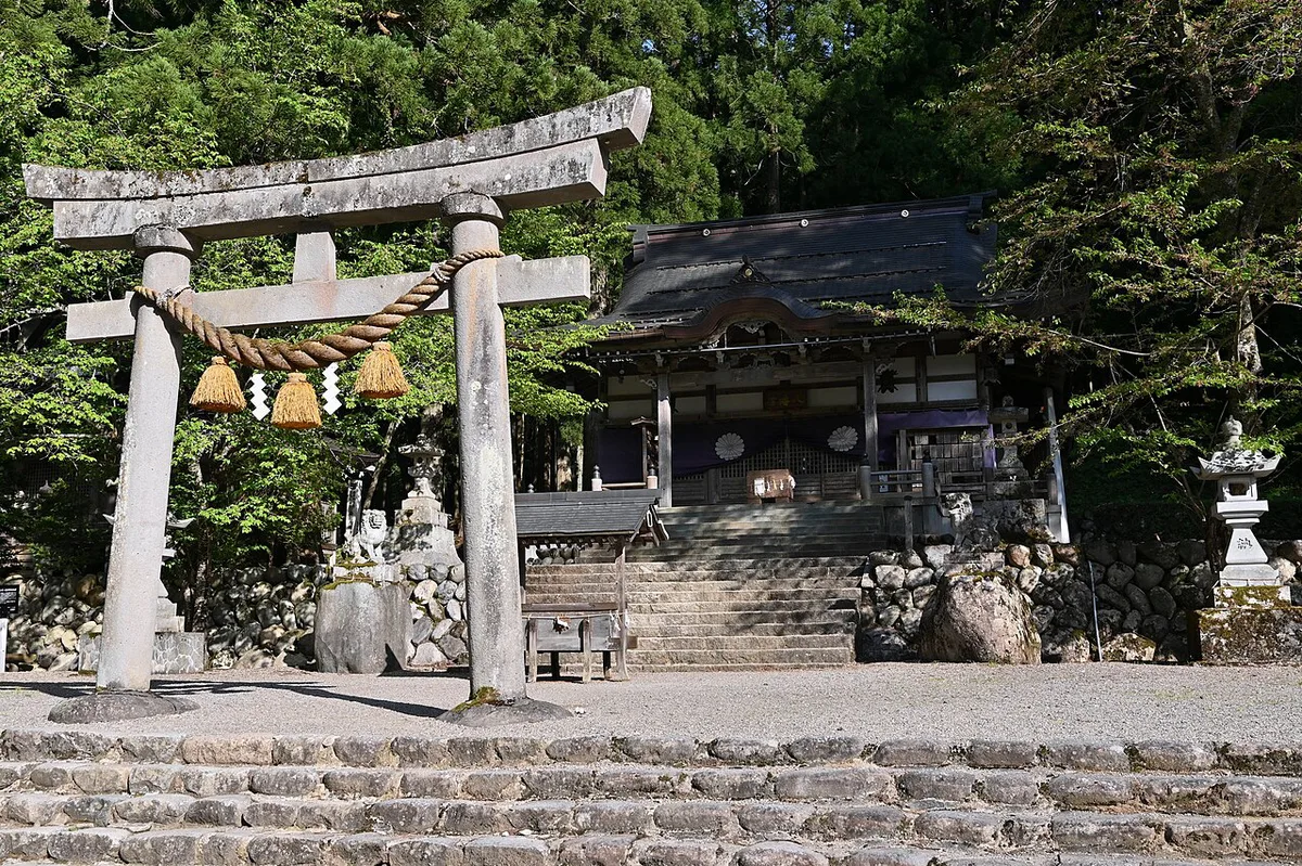 Doburoku unrefined sake and festival display at Shirakawa Hachiman Shrine in Shirakawa-go, Japan — 1