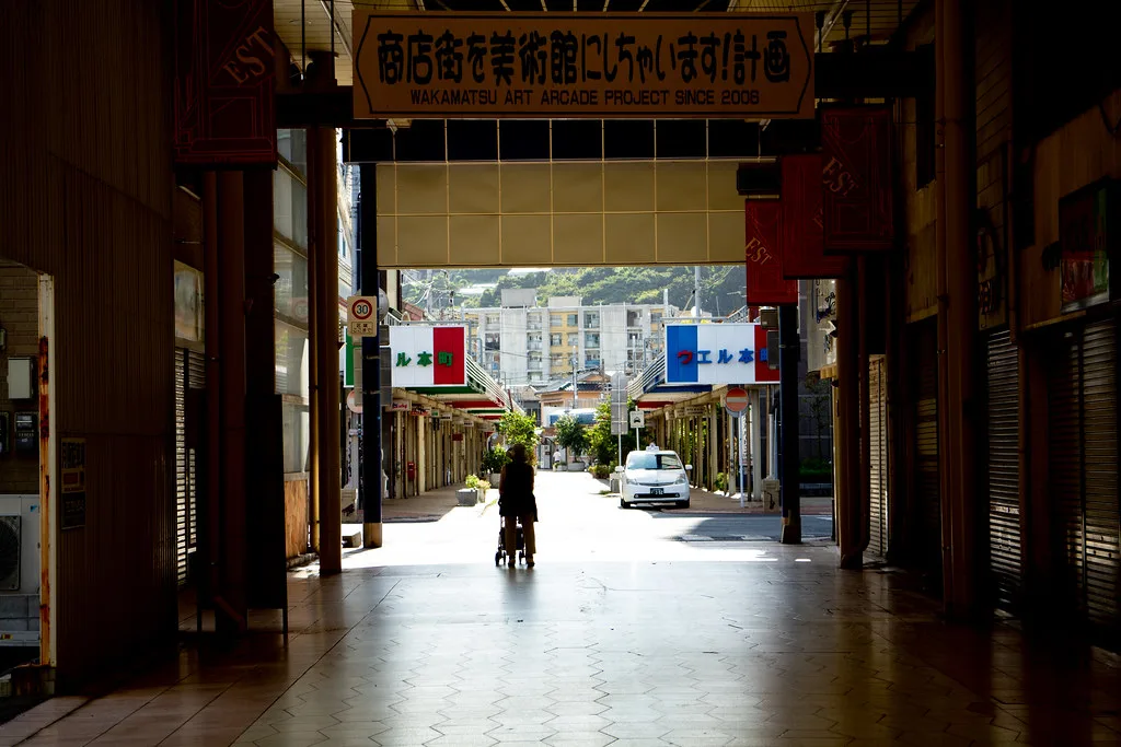 Fukuoka street shopping boutiques and cafes Daimyo district