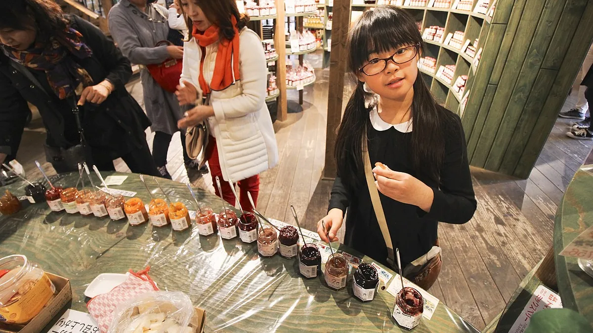 Furano omu-curry, melon, cheese and wine from central Hokkaido, Japan — 2