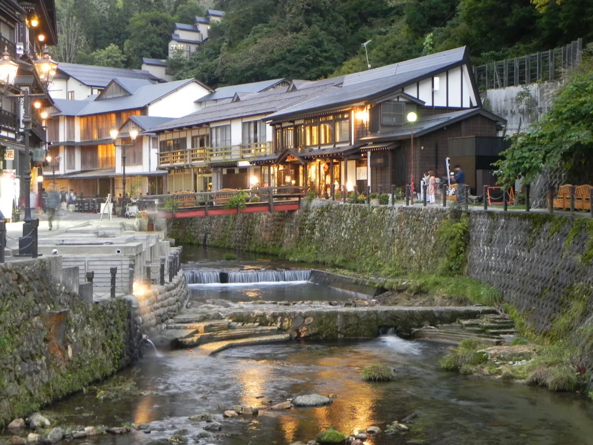 銀山温泉入口 - panoramio.jpg