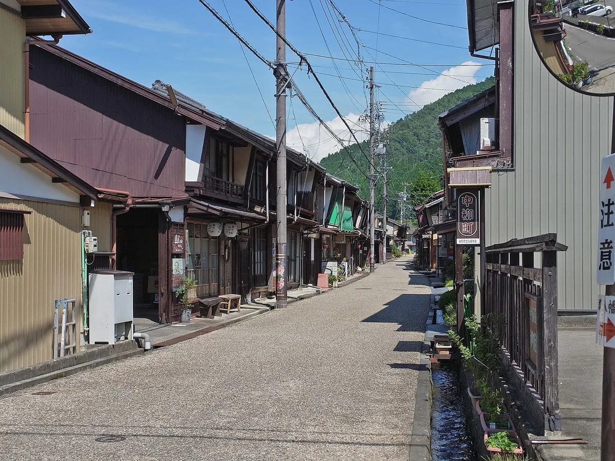 Hachimancho Yanagimachi, Gujo, Gifu Prefecture 501-4214, Japan - panoramio (9).jpg