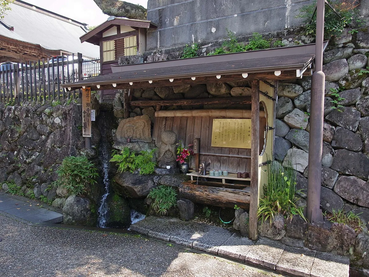 Hachimancho Yanagimachi, Gujo, Gifu Prefecture 501-4214, Japan - panoramio (6).jpg