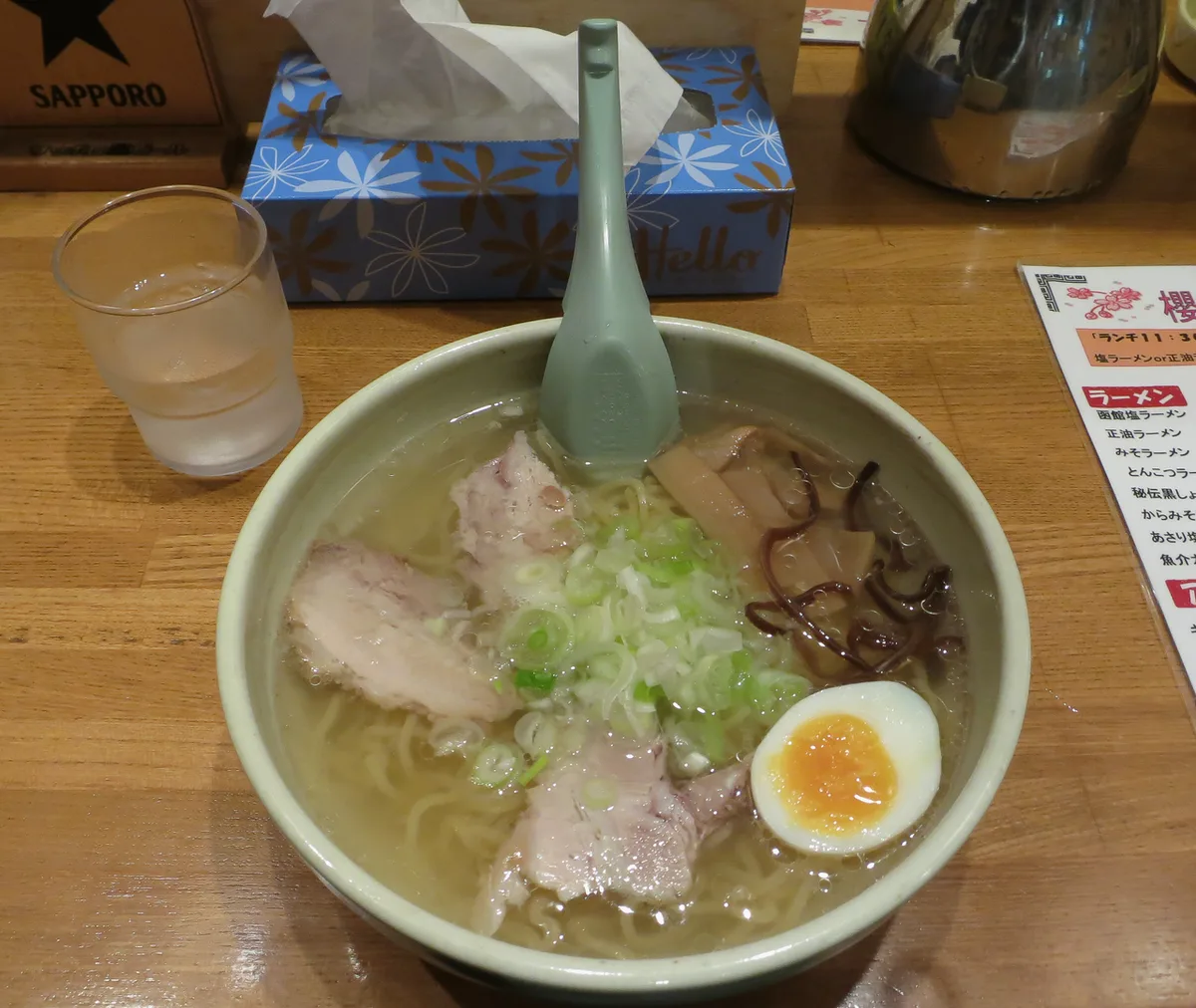 Fresh Hakodate squid and seafood rice bowl — 1