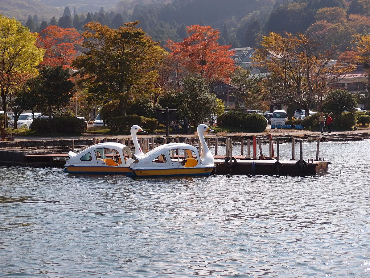 Hakone pirate ship sightseeing cruise on Lake Ashi, Japan — 1