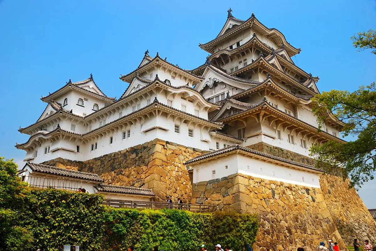 The main gate and approach into Himeji Castle