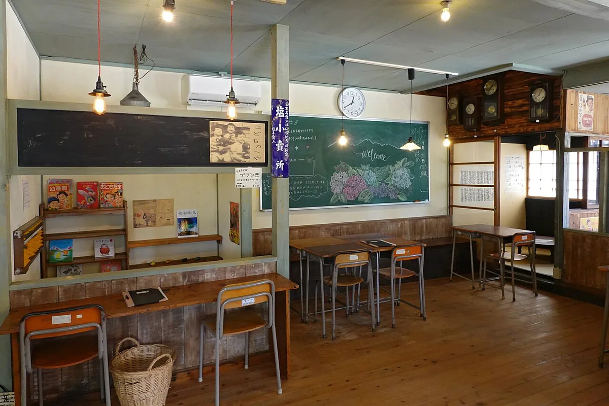 Mochi and sesame sweets with tea in Hiraizumi, Japan — 1