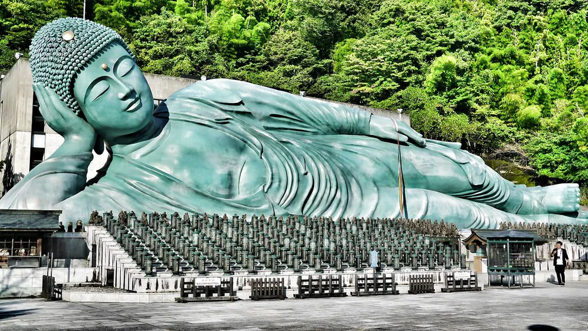 What is Nanzoin Temple and the Fukuoka Reclining Buddha?, Japan