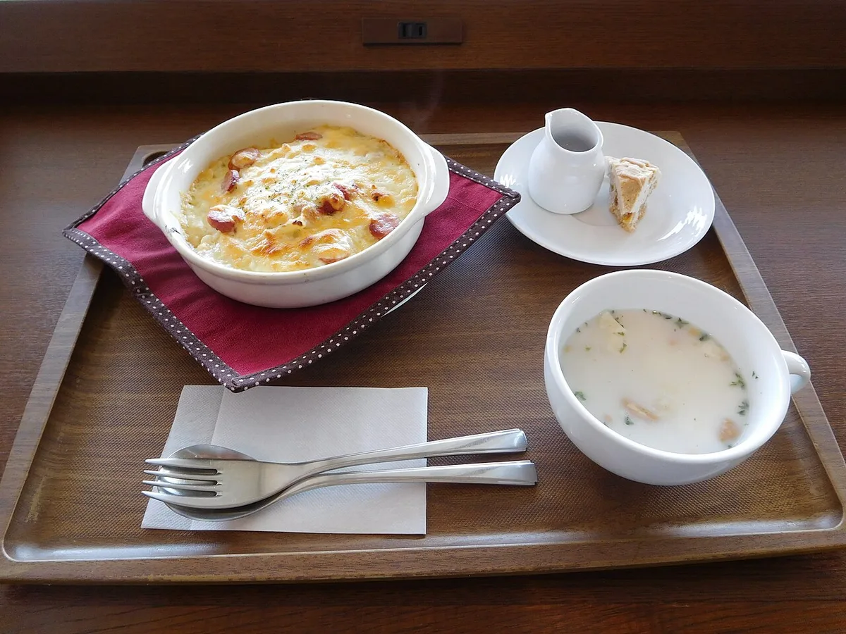 Summit Doria Sets by Café SumMiel — 1