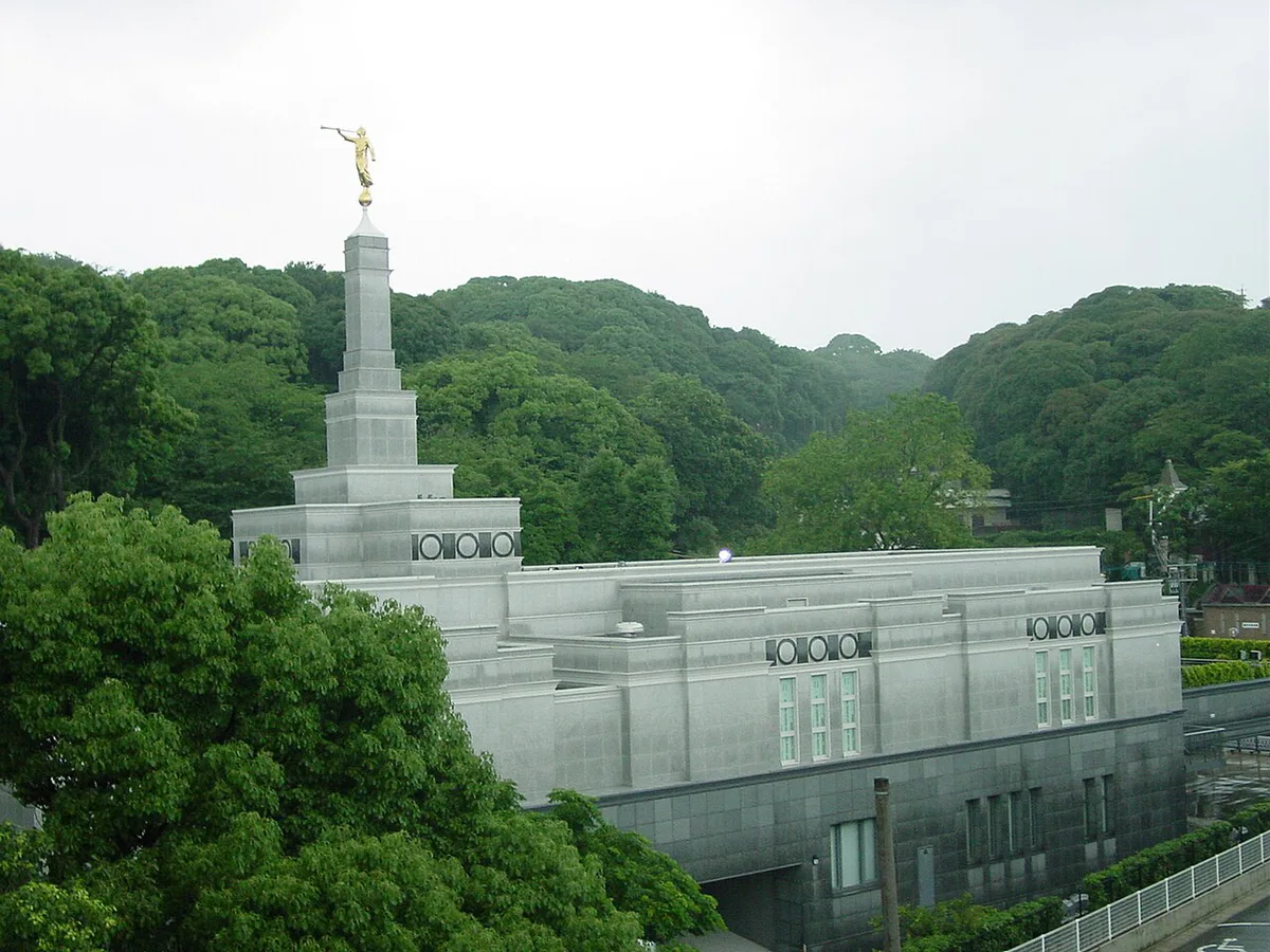 Seasonal weather contrasts across Japan from Hokkaido to Okinawa by month, Japan — 2