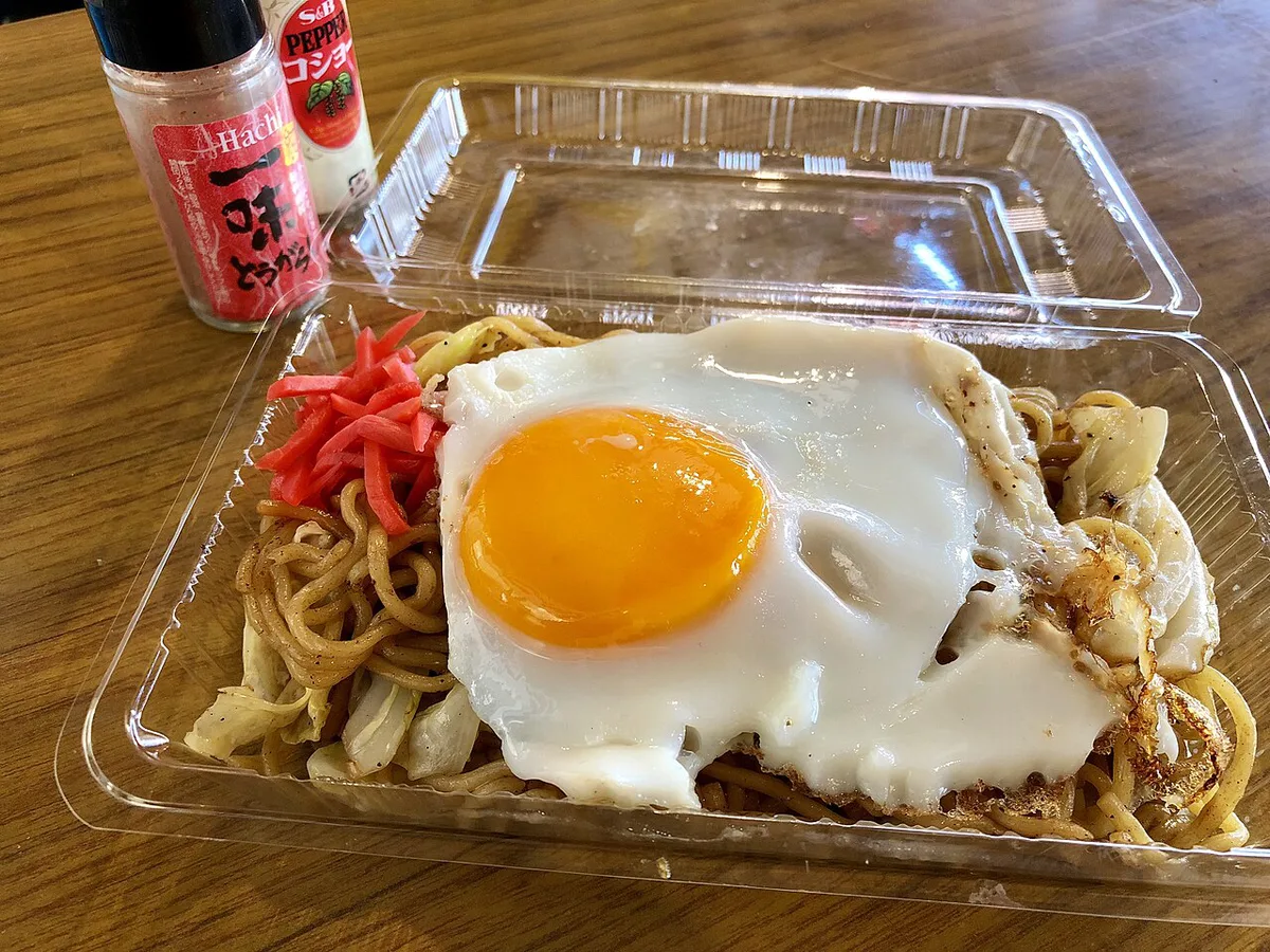 Traditional Kakunodate meal with noodles, grilled chicken and local sweets, Japan — 1