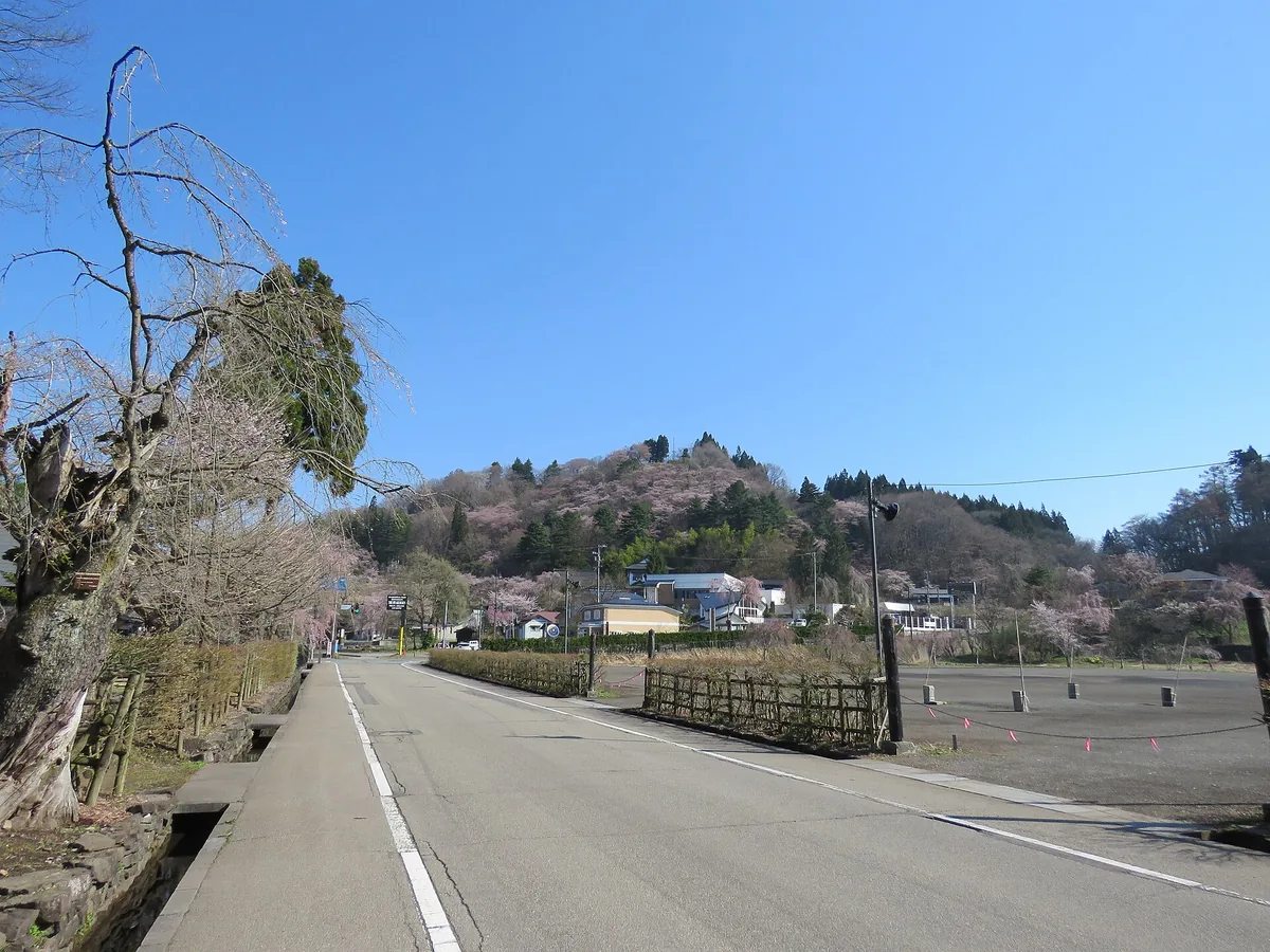 Mount Furushiro, Kakunodate, April 2023.jpg