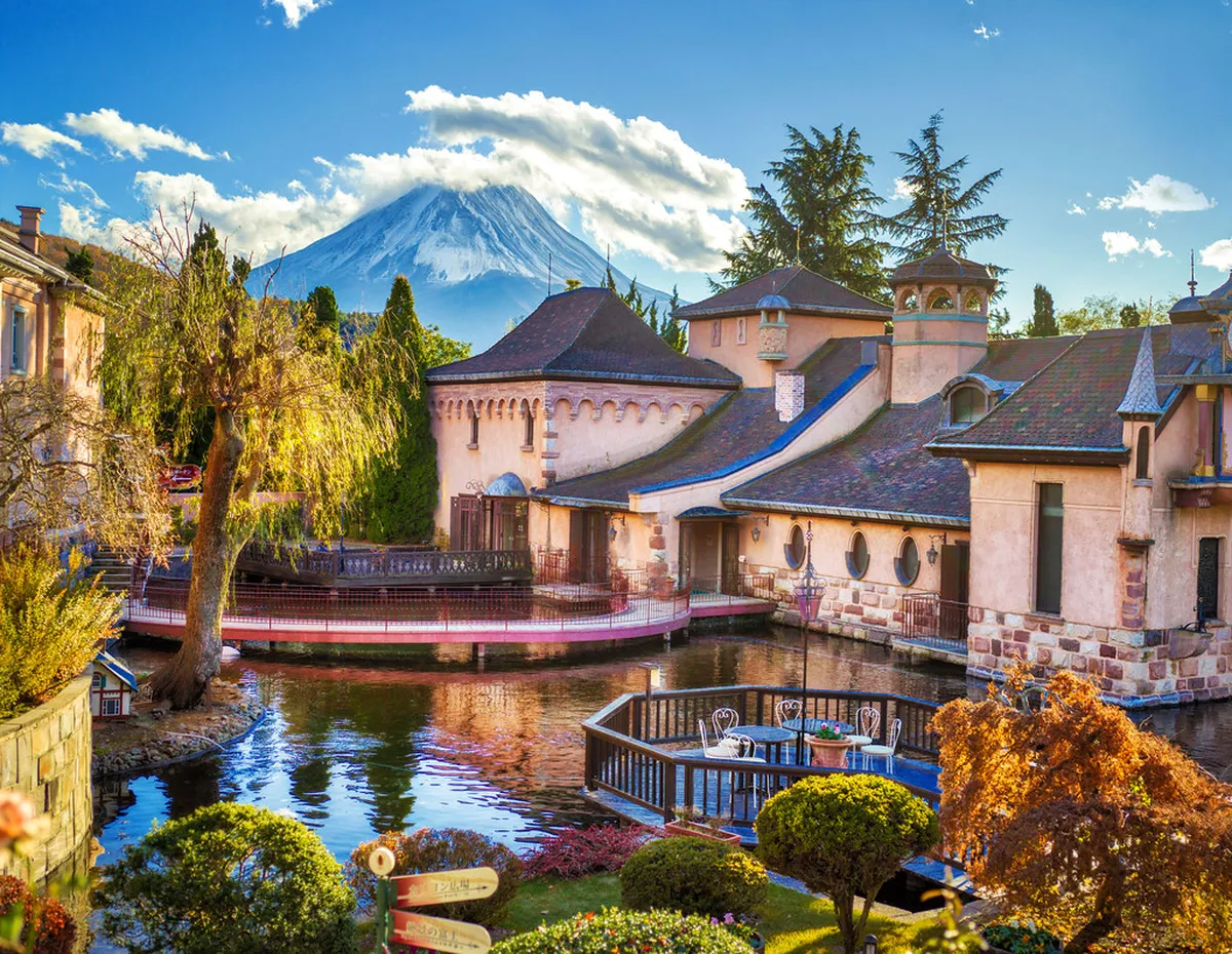 The Mt. Fuji View Trade-Off: When Lakeside Dining Is Worth It in Kawaguchiko