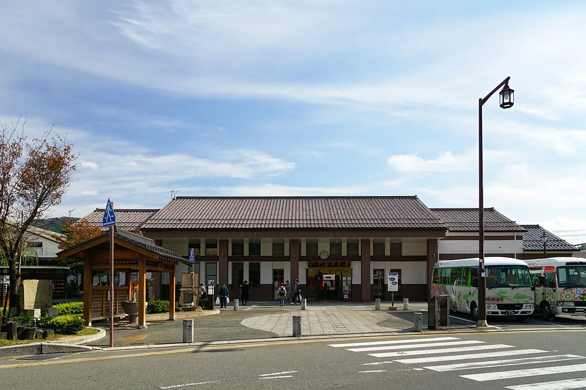 Yukata and geta stroll in Kinosaki Onsen — 3