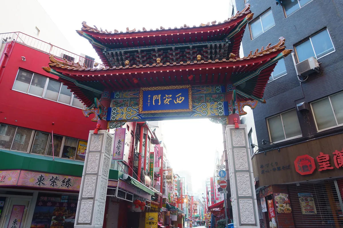 Nankinmachi Kobe Chinatown gate — kobe chinatown nankinmachi guide, Kobe Japan