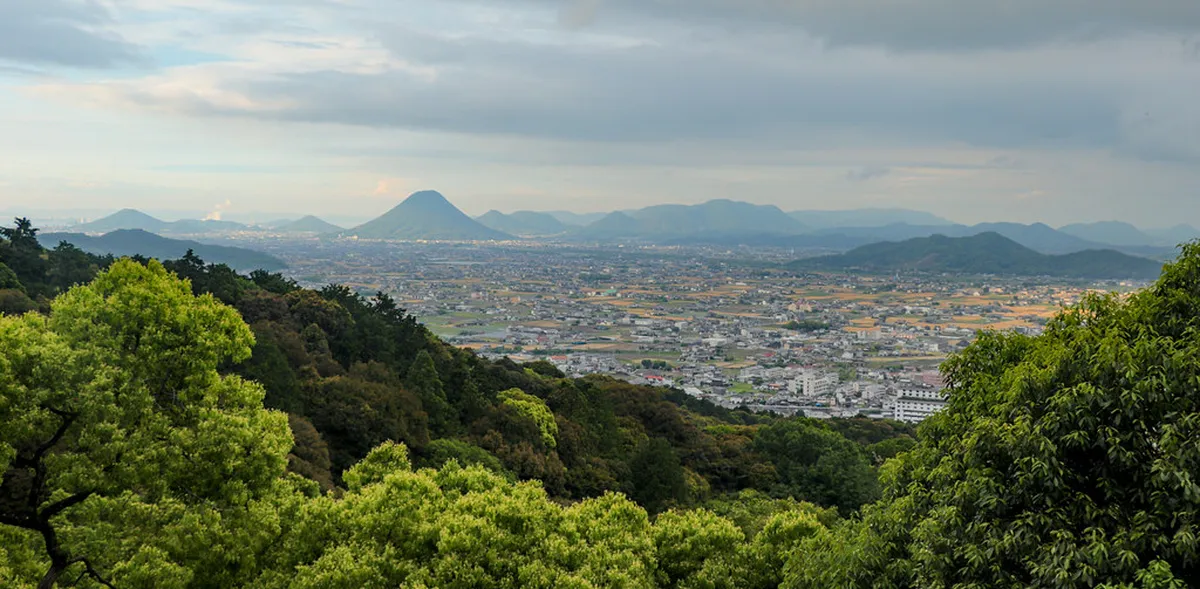 9 Top Things to Do in Kotohira, Japan — a scene in Kotohira