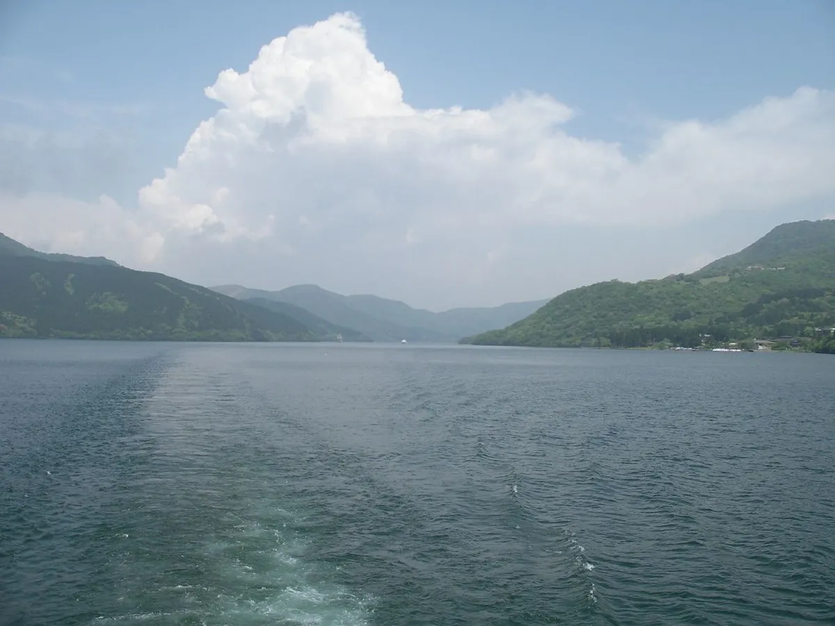 Hakone Fireworks 2026: The Lake Ashi Summer Festival Week at a Glance