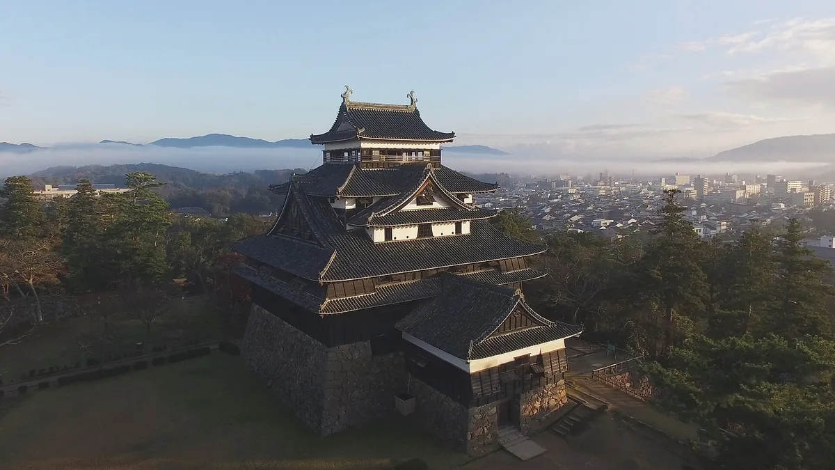 Shimane-Matsue Castle-xl.jpg