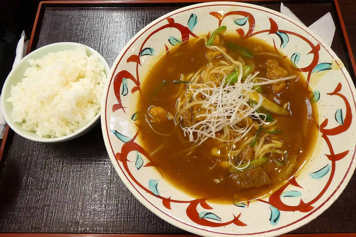 A hot plate of Miyazu Curry Yakisoba in northern Kyoto, Japan — 1