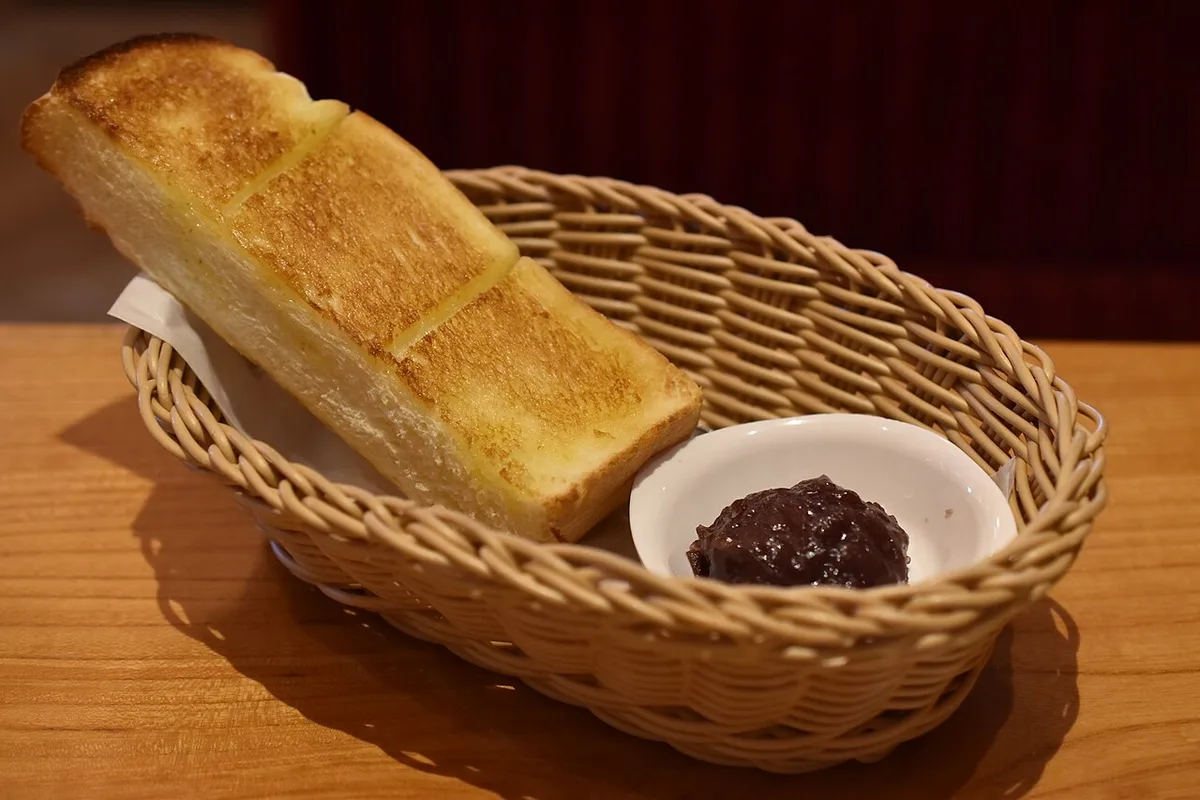 Nagoya Ogura toast cafes, Japan — 1
